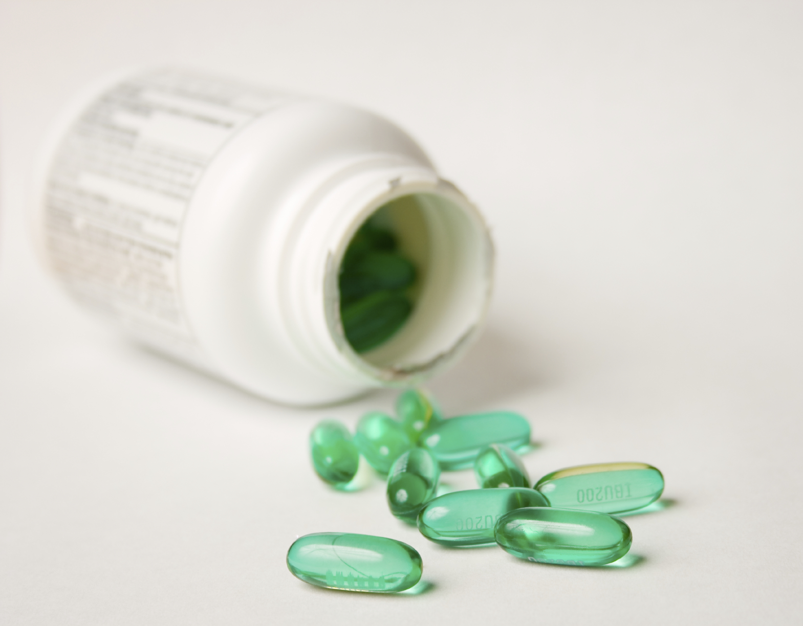 Fda Strengthens Warning That Nsaids Increase Heart Attack - 